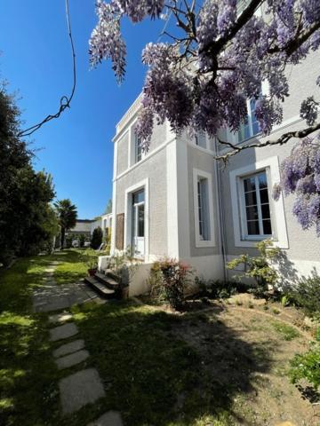 Bed and Breakfast Maison Latour Cholet Exteriér fotografie